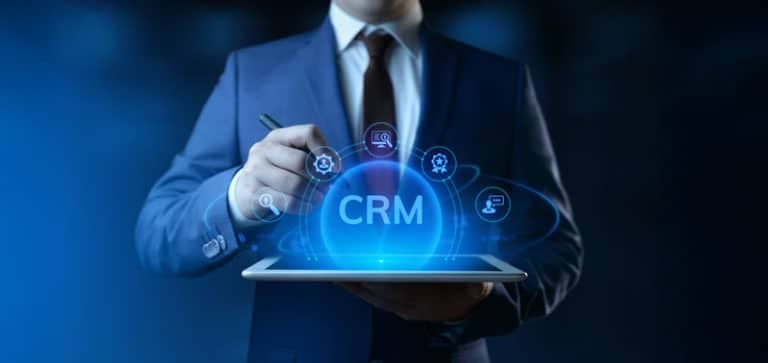 Conexões que vendem: como usar o Rapport e o CRM para encantar clientes no mercado imobiliário